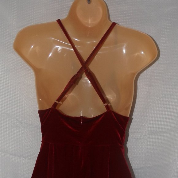 NEW Red Sz Jr XL Soft Velour Sleeveless Adjustable Straps Dress Side Pockets - Picture 4 of 4